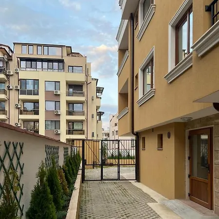Διαμέρισμα Sos Comfort 2 Lazur Μπουργκάς