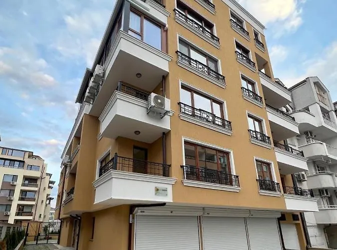 Sos Comfort 2 Lazur Апартаменты